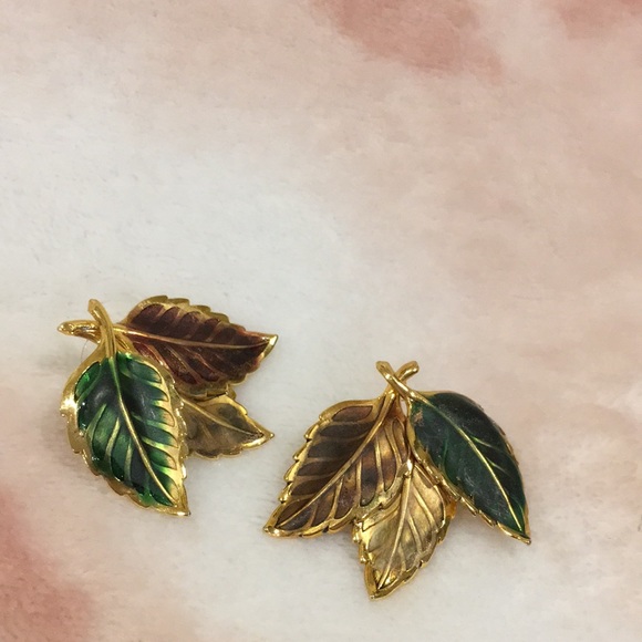 Enamel & Gold toned Autumn Fall Leaf Pierced Earrings Vintage RS - Picture 3 of 7